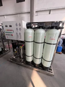 1T/H FRP Reverse Osmosis Water Treatment System Industrial or Commercial Water Treatment Machinery