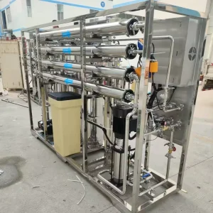 2000L/H Car Wash Reverse Osmosis Water Recycling Machine 2 Ton/hour Shampoo Water Bagging 220V PLC Motor Core Components