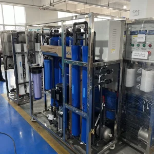 250LPH 500LPH RO Distilled Water Treatment Machine FRP Water Purification System Drinking Water Vending Machine for Business