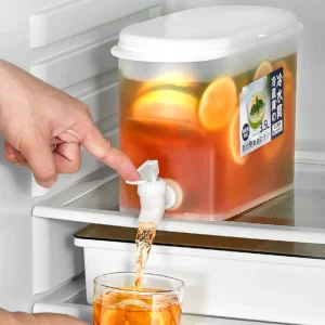 3L Refrigerator Cold Water Bucket with Plastic Tap and Cold Beverage Dispenser