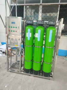 500LPH Industrial Reverse Osmosis Water Filter System with 3-Stage Pre-Treatment Tank for Laboratory Use