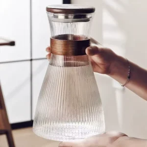 Drinkware Accessories BPA Free Handmade Clear Vertical Stripe High Borosilicate Glass Water Pitcher with Wooden Sleeve Cups Set