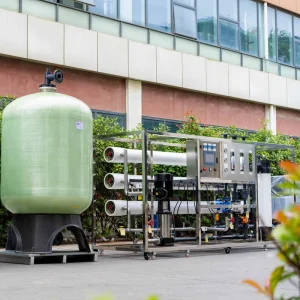 High Efficiency 4000LPH Seawater Desalination Plant with RO System Applicable to Family and Factory with 1 year warranty