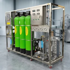 Industrial Reverse Osmosis Water Treatment System with Water Tank, UF Filtration Plant, and RO System