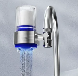 Kitchen Faucet Water Filter with Plastic Activated Carbon Household Accessories for Use in Kitchen and Bathroom