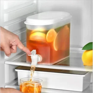 Large Capacity Refrigerator Cold Water Bucket Pot with Plastic Tap Cold Beverage Dispenser