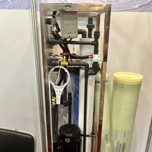 Large Scale Water Treatment Machinery Reverse Osmosis Filtration System 250L Hour PLC Controlled Drinking Water Purification
