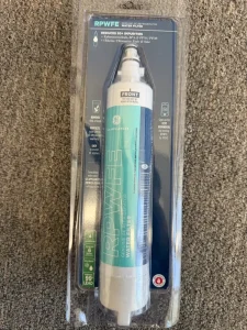 RPWFE Refrigerator Water Filter with Chip for PLC